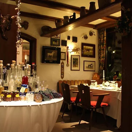 Hotel-restaurant Lindenhof 호텔 크루즈월타임